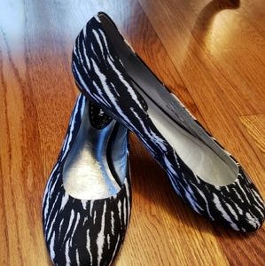 Gianni Bini flats